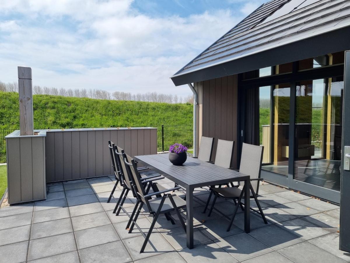 Chalet Met Sauna En Airconditioning Sint Annaland Exteriör bild