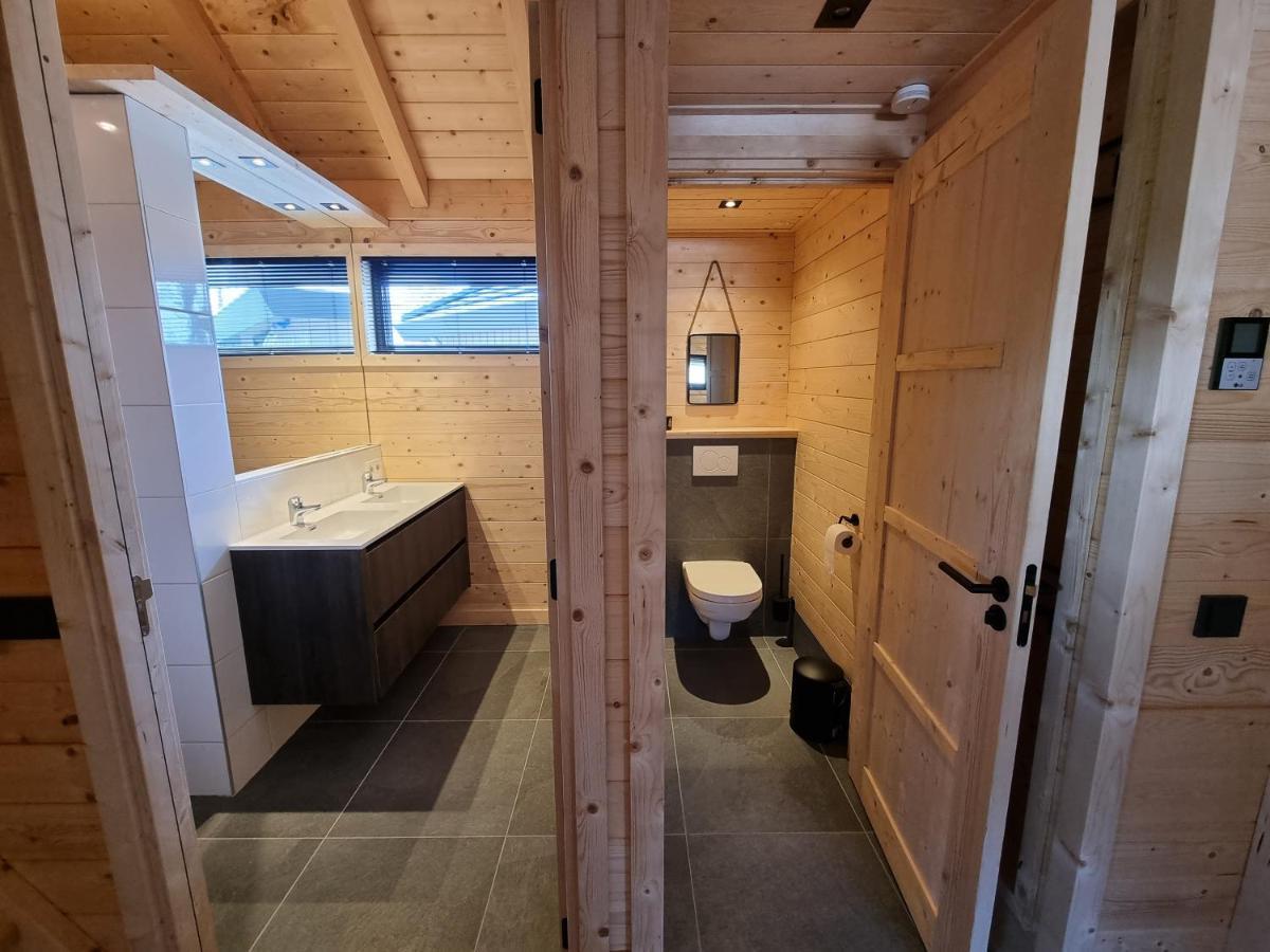Chalet Met Sauna En Airconditioning Sint Annaland Exteriör bild