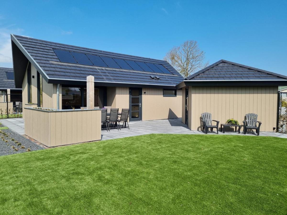 Chalet Met Sauna En Airconditioning Sint Annaland Exteriör bild